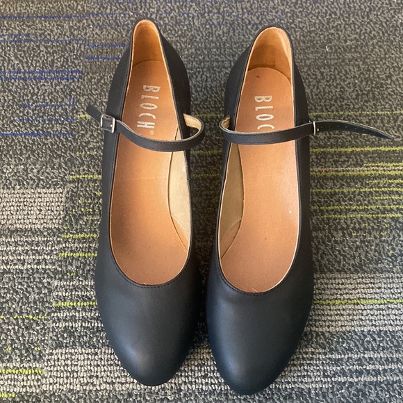 BLOCH character dance shoes - Picture 4 of 6